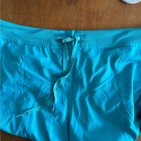 Med Couture jogger scrub pants - Picture 4 of 5